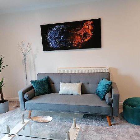 Luxury Modern 2 Bed Apartment, Free Undercroft Parking For 1 Car Саутгемптон Экстерьер фото
